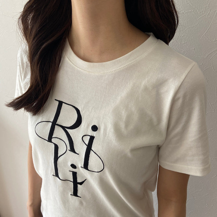 RiLiロゴ刺繍Tシャツ | RiLi STORE